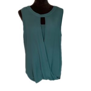 EUC - 41 Hawthorne Clearwater Surplice Blouse in Forest Green : Large